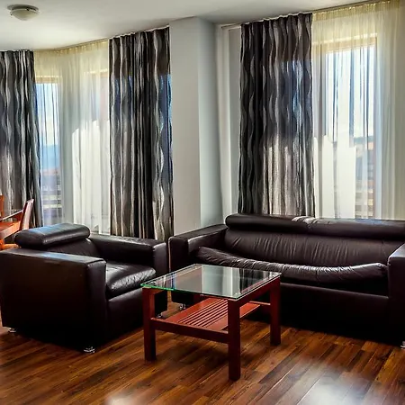 Evergreen Apartahotel 3*